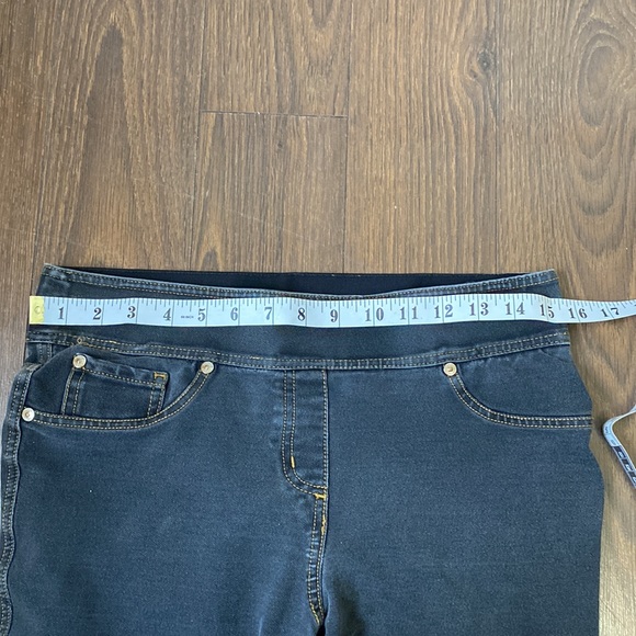 Nyguard Women’s Regular Slims Indigo Jeans (Size 6) - Picture 7 of 7